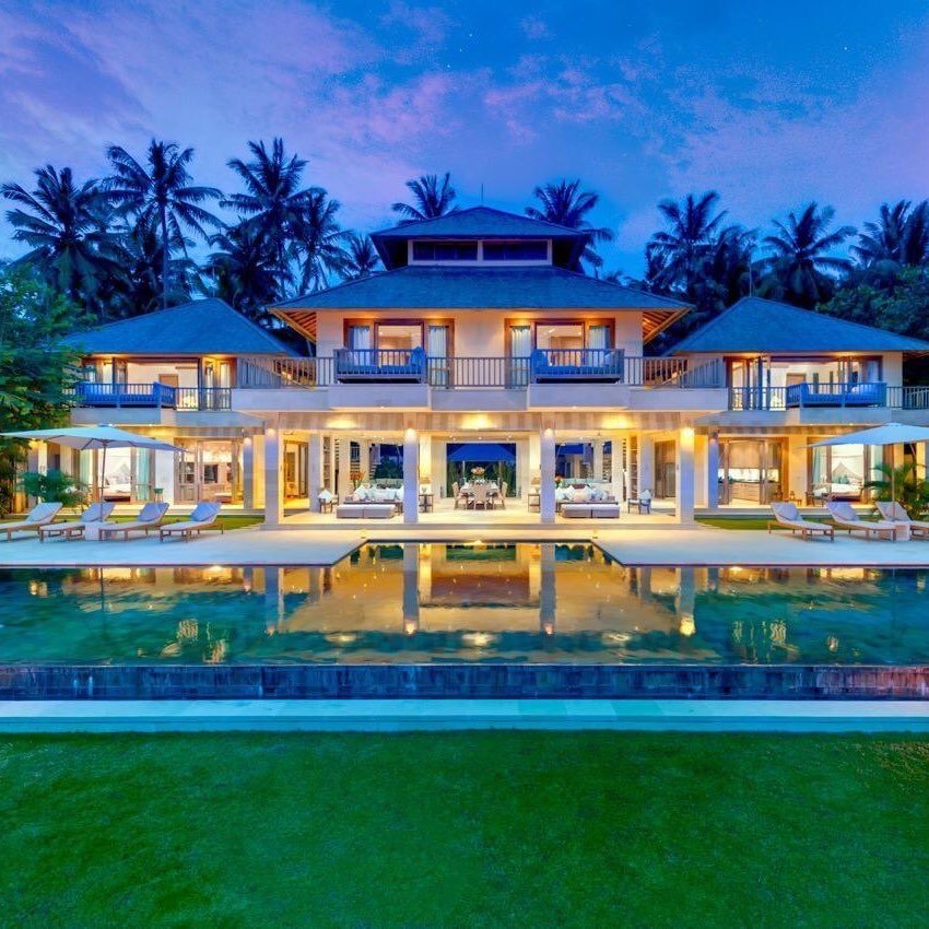 Siri Mendira Beach Villas
